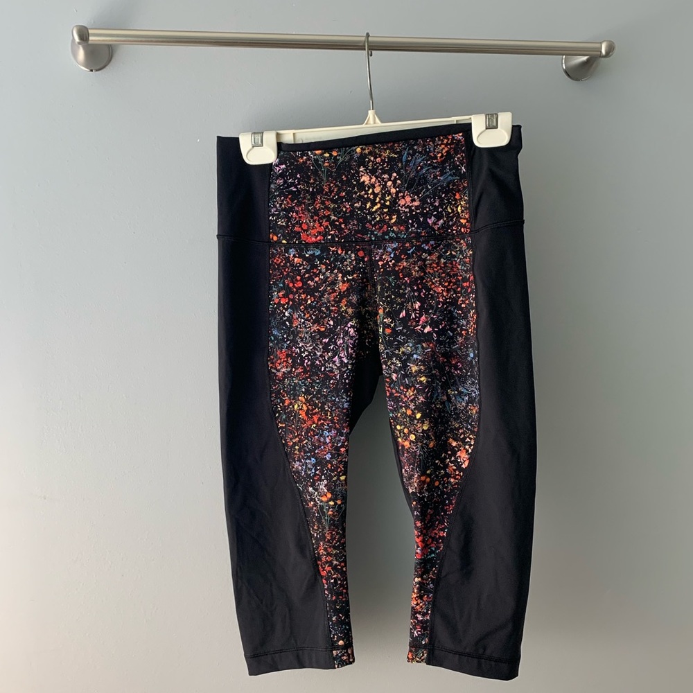 Lululemon workout capris floral colorful size 10